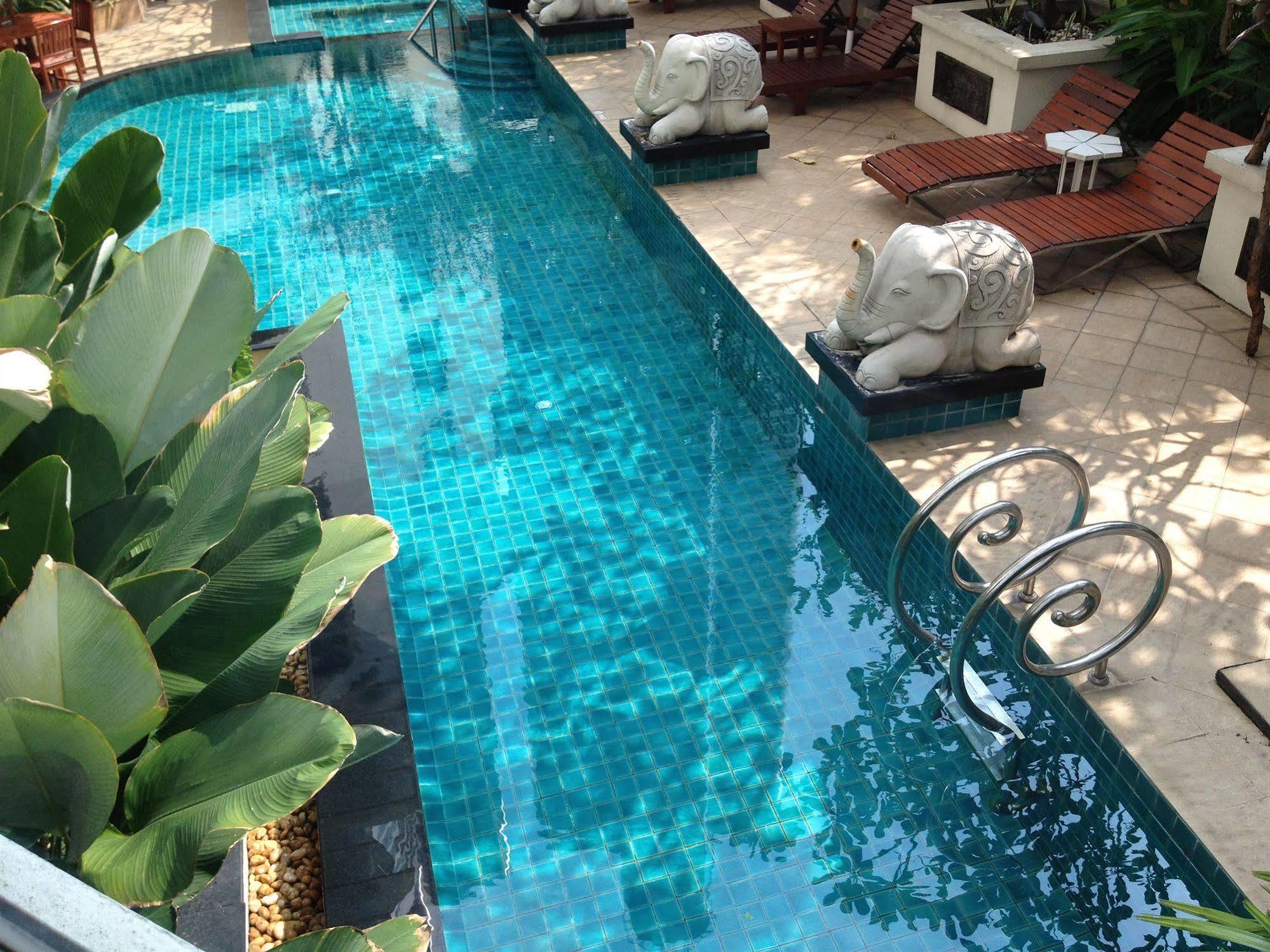 Gardengrove Suites Μπανγκόκ Εξωτερικό φωτογραφία
